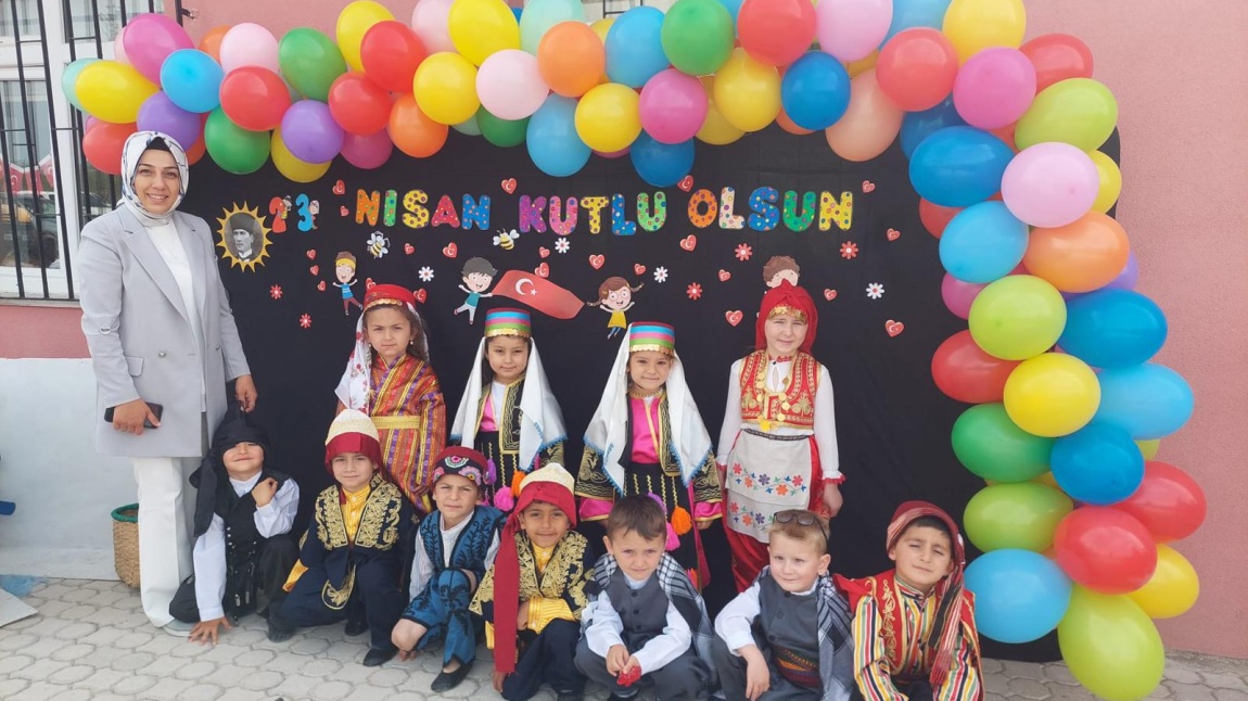 23 Nisan Ulusal Egemenlik ve Çocuk Bayramı coşkuyla kutlandı
